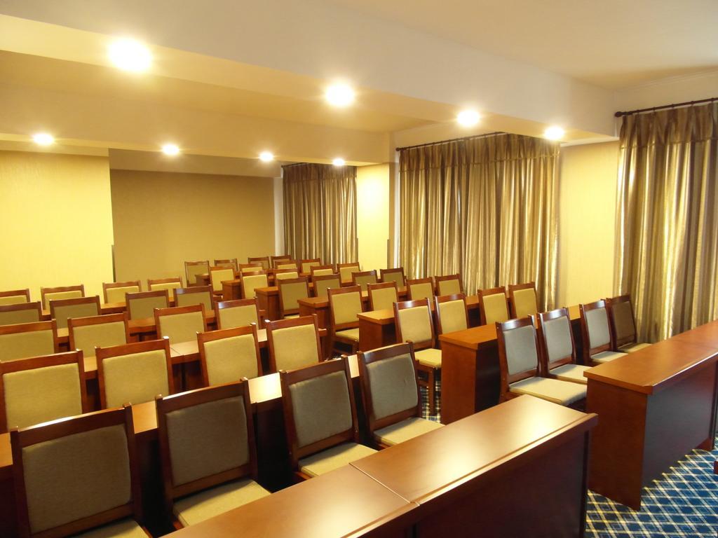 Tianjin Jinma Hotel Buitenkant foto